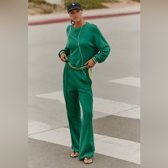 Electric & Rose Side-Stripe Sweat Set